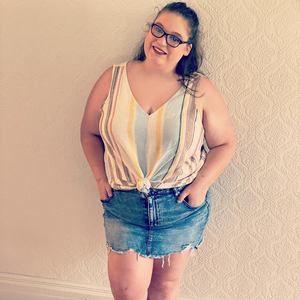 Meet your Posher, Elizabeth